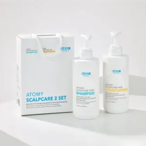 Coffret Atomy Scalpcare 2 avec shampooing et après-shampooing sur fond clair